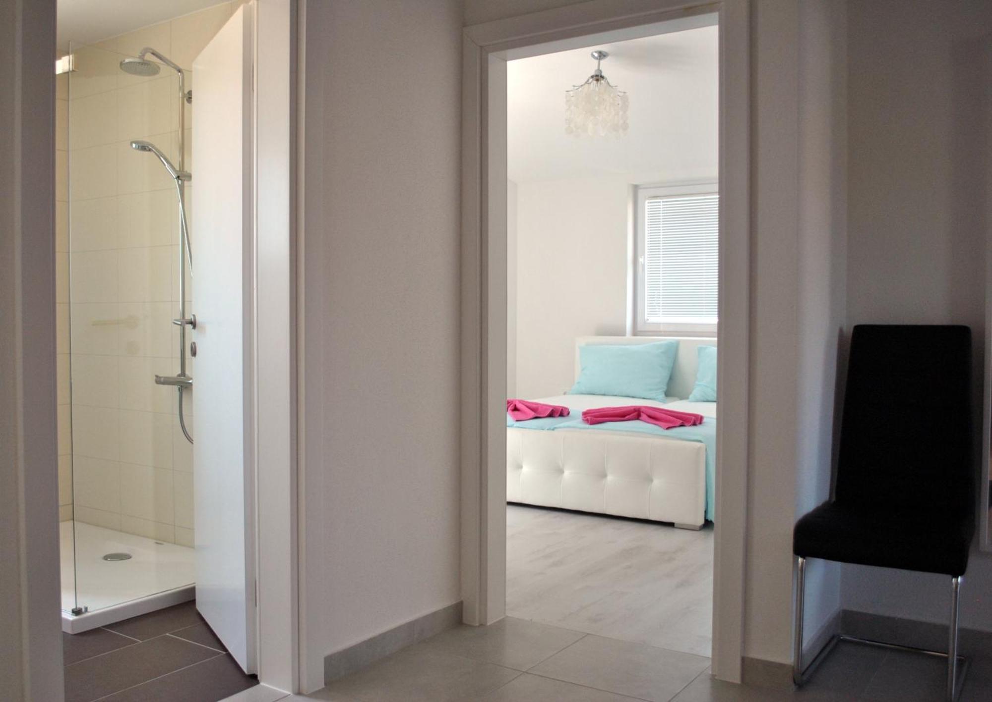 Rooms & Apartments Ana 2 Zadar Exterior photo